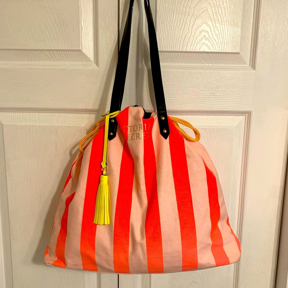 Victoria’s Secret summer/beach purse